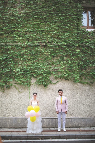 東山口舊民居，有不少外墻都被攀援植物覆蓋，自然形成“垂直綠化”的景觀。