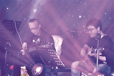 樂隊是表演的靈魂，需要長期配合才能“玩”出默契。