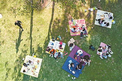 廣州， 假日露營“熱”不斷升溫4.jpg