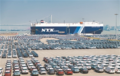 南沙海關提供24小時預約通關服務 對停靠滾裝船“船到人到、即靠即查”