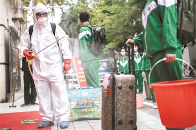 14日，越秀區二沙島育才學校為復課舉行應急演練活動。