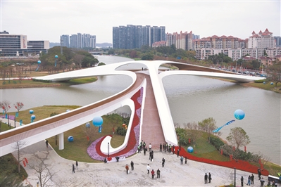 國內首座三肢星型人行橋南沙區聚星橋正式開通